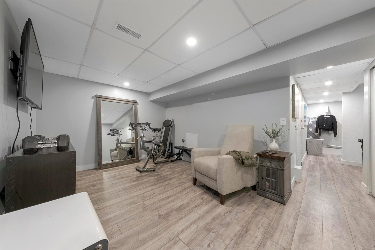 469 Carlsen Place - North Shore Pt Moody Townhouse, 3 Bedrooms (R3085051)# - 17