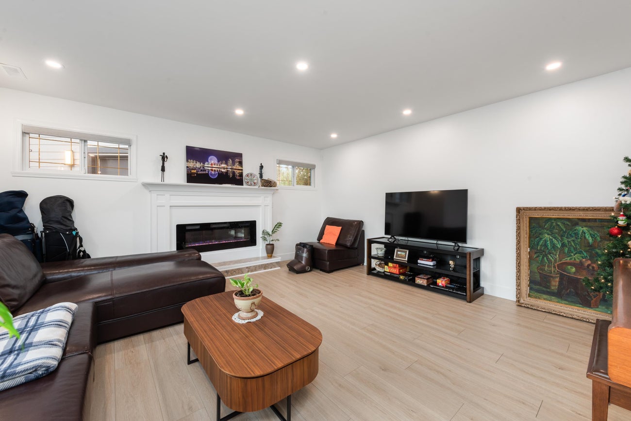 103 - 1334 Charland Avenue - Central Coquitlam Single Family Residence for Sale, 5 Bedrooms (R3085246)# - 6