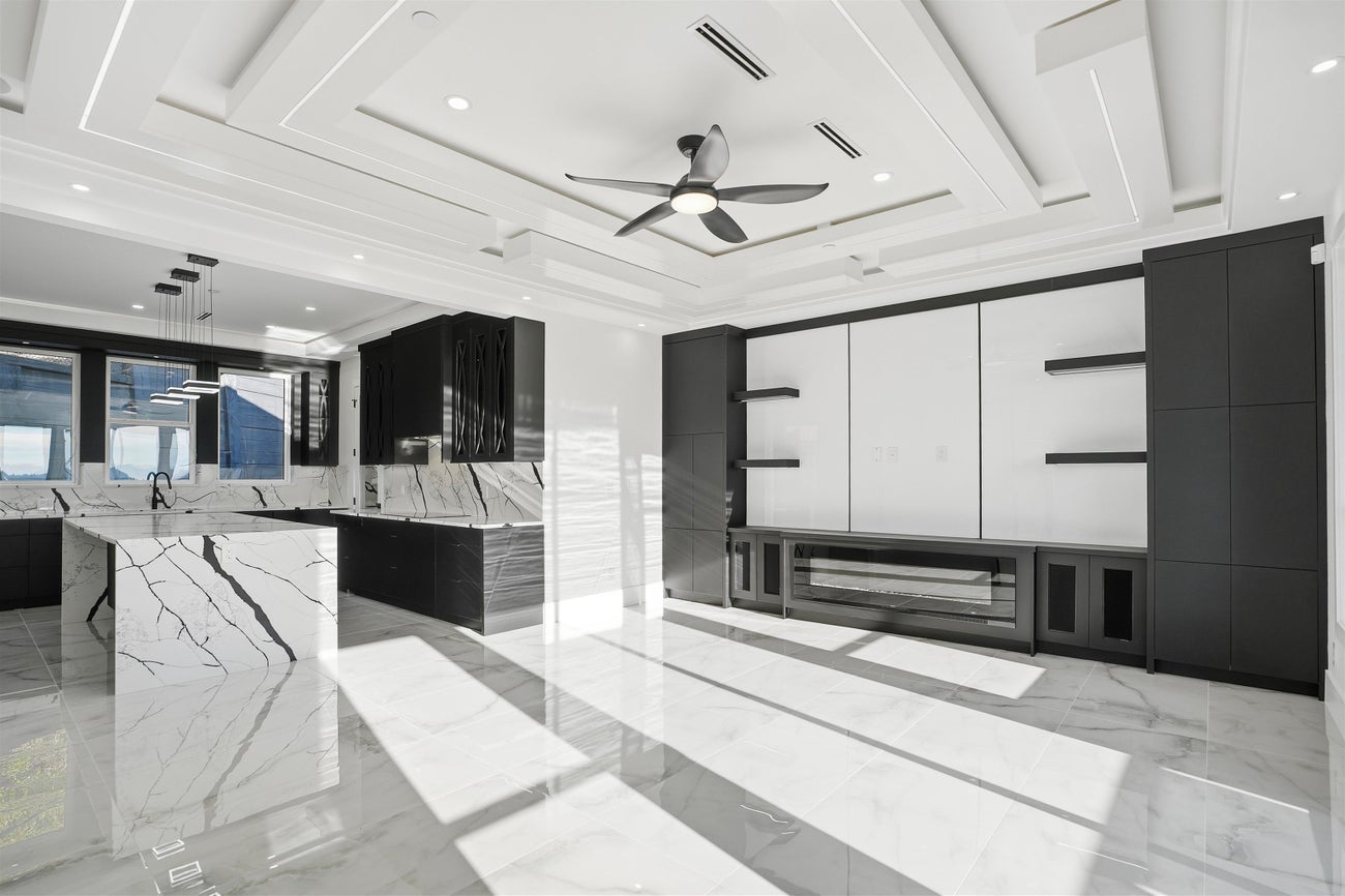 2263 Monashee Court - Coquitlam East Single Family Residence for Sale, 6 Bedrooms (R3085391)# - 10