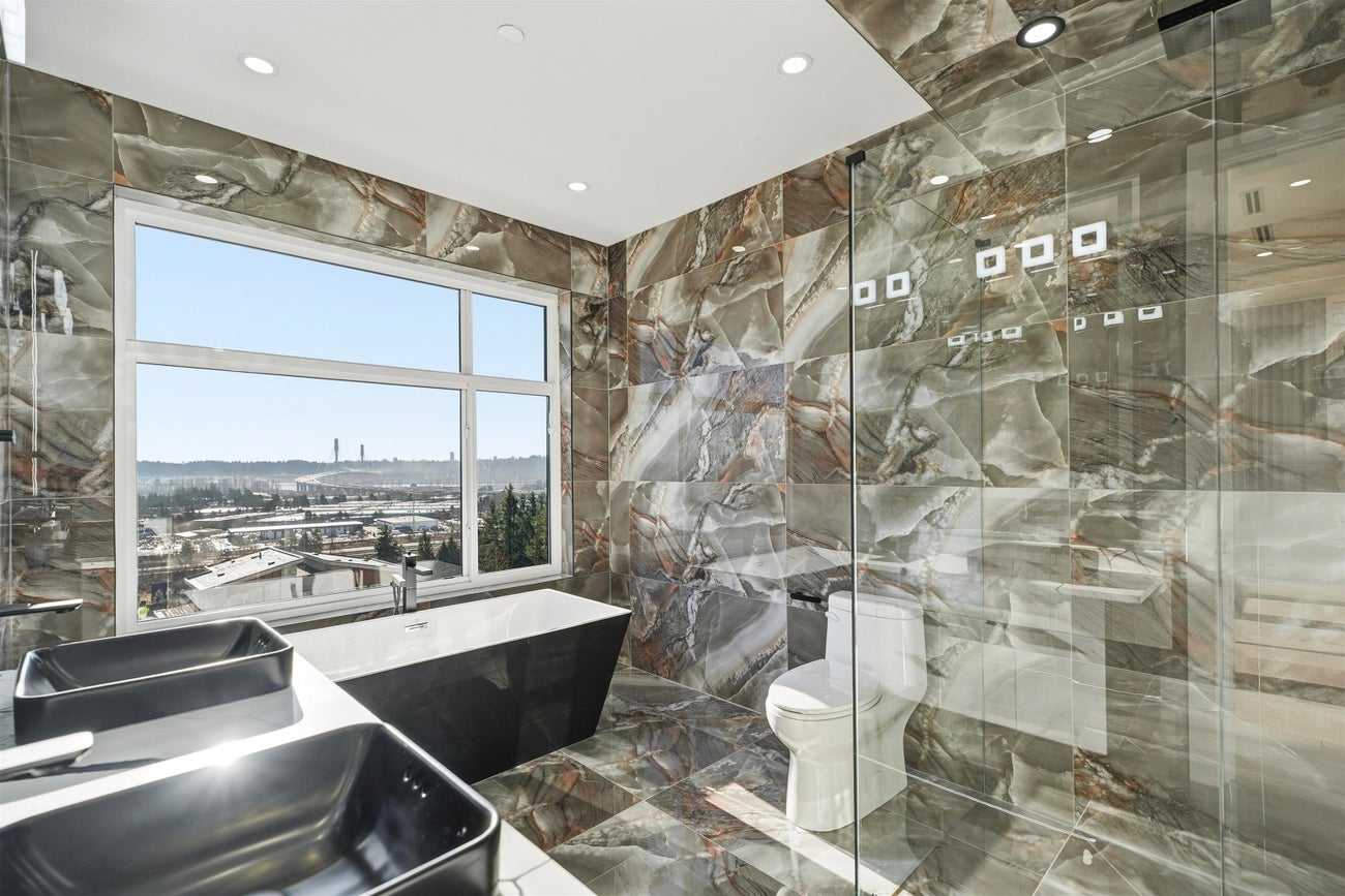 2263 Monashee Court - Coquitlam East Single Family Residence for Sale, 6 Bedrooms (R3085391)# - 19