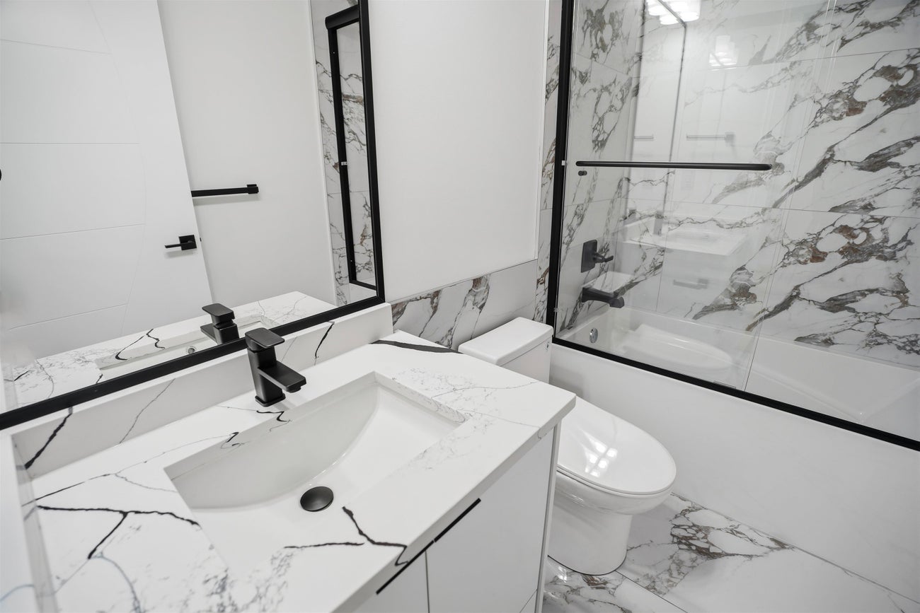 2263 Monashee Court - Coquitlam East Single Family Residence for Sale, 6 Bedrooms (R3085391)# - 32