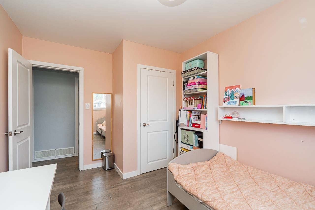 428 Midvale Street - Central Coquitlam Single Family Residence for Sale, 4 Bedrooms (R3085690)# - 17