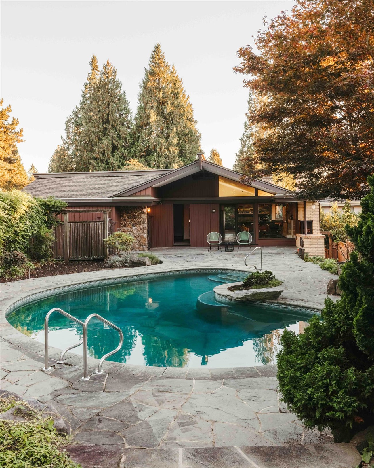 701 Dansey Avenue - Coquitlam West Single Family Residence for Sale, 5 Bedrooms (R3086454)# - 33