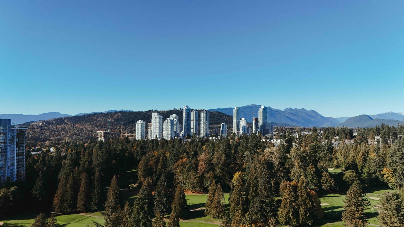 701 Dansey Avenue - Coquitlam West Single Family Residence for Sale, 5 Bedrooms (R3086454)# - 35