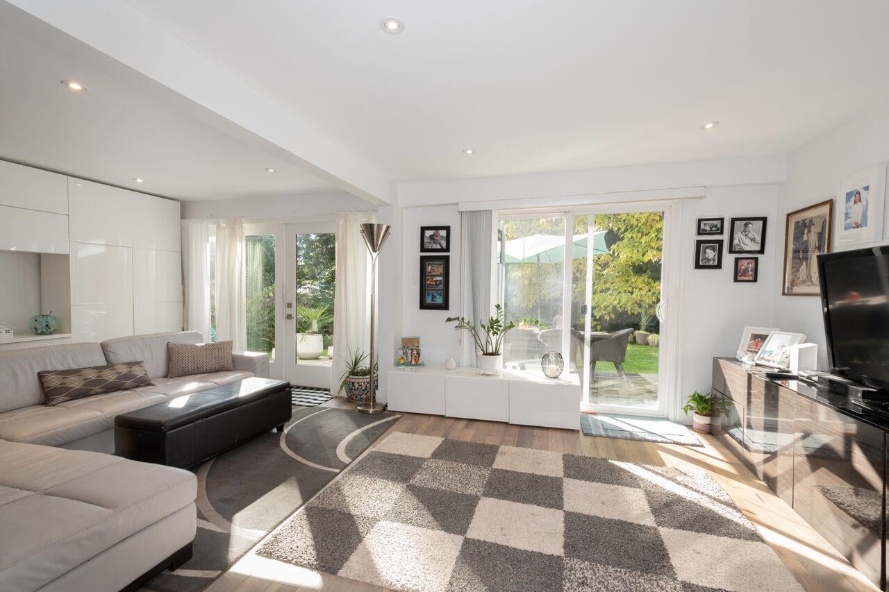 8240 Manson Drive - Government Road Single Family Residence for Sale, 5 Bedrooms (R3086640)# - 24