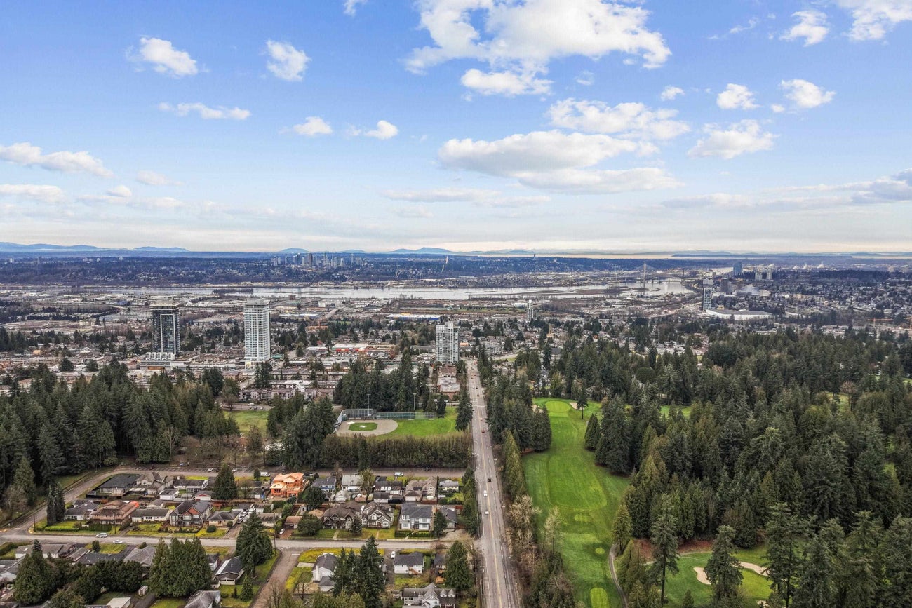 656 Blue Mountain Street - Coquitlam West Single Family Residence for Sale, 7 Bedrooms (R3086947)# - 34