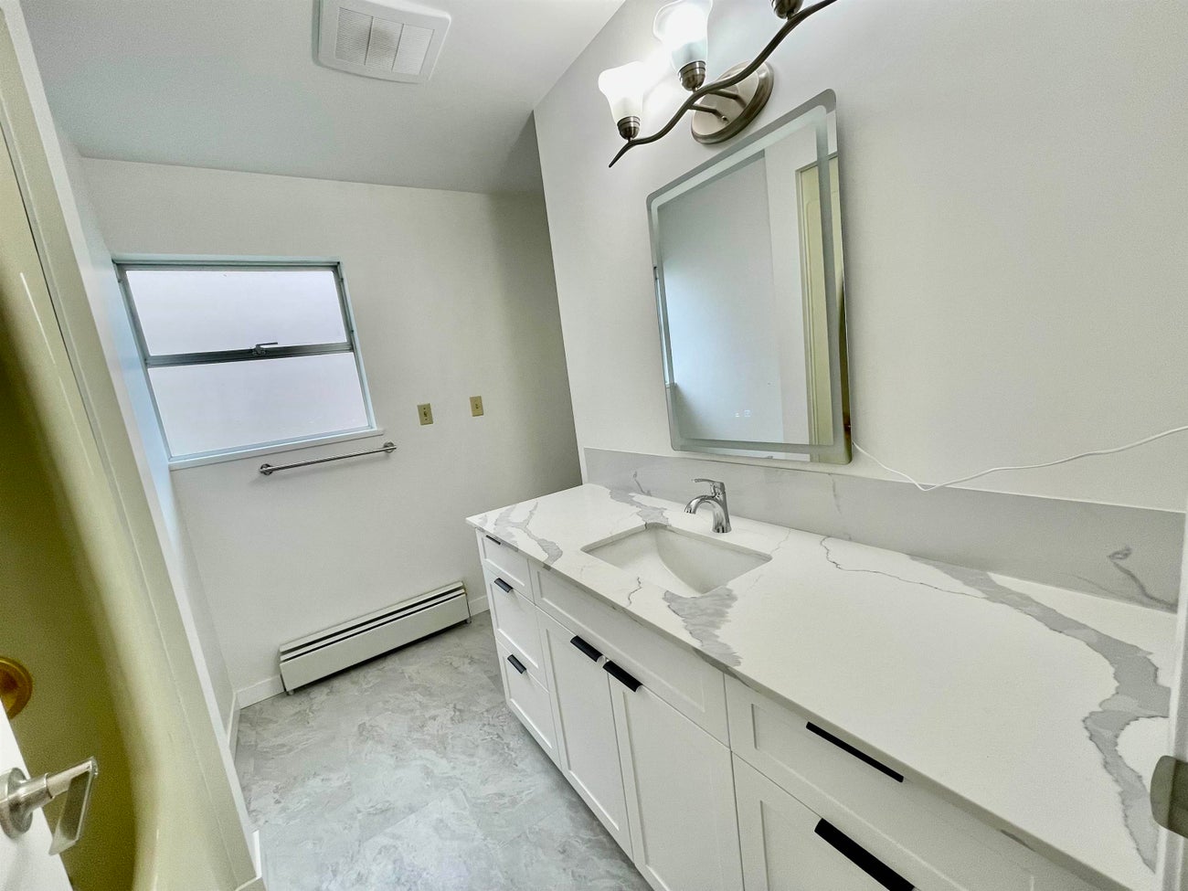 657 Poirier Street - Central Coquitlam Single Family Residence for Sale, 3 Bedrooms (R3087039)# - 14