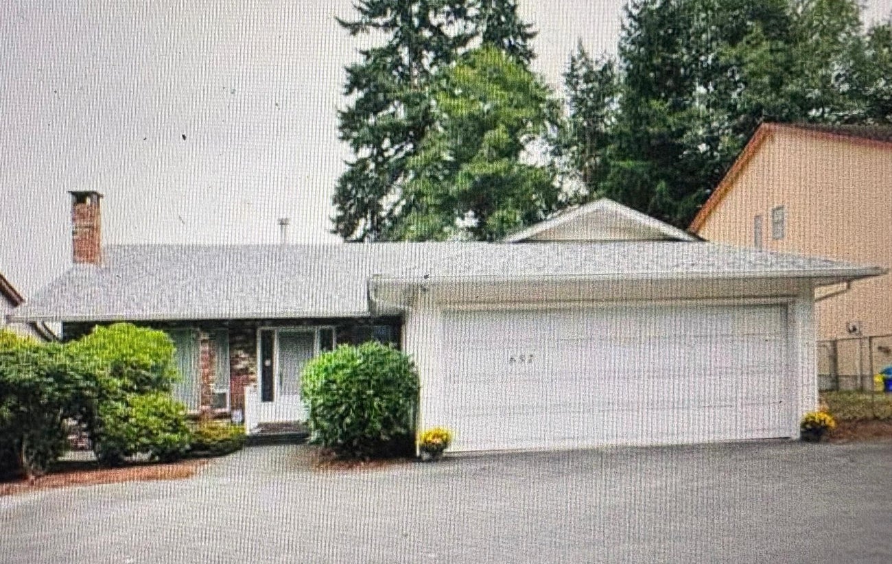 657 Poirier Street - Central Coquitlam Single Family Residence for Sale, 3 Bedrooms (R3087039)# - 1