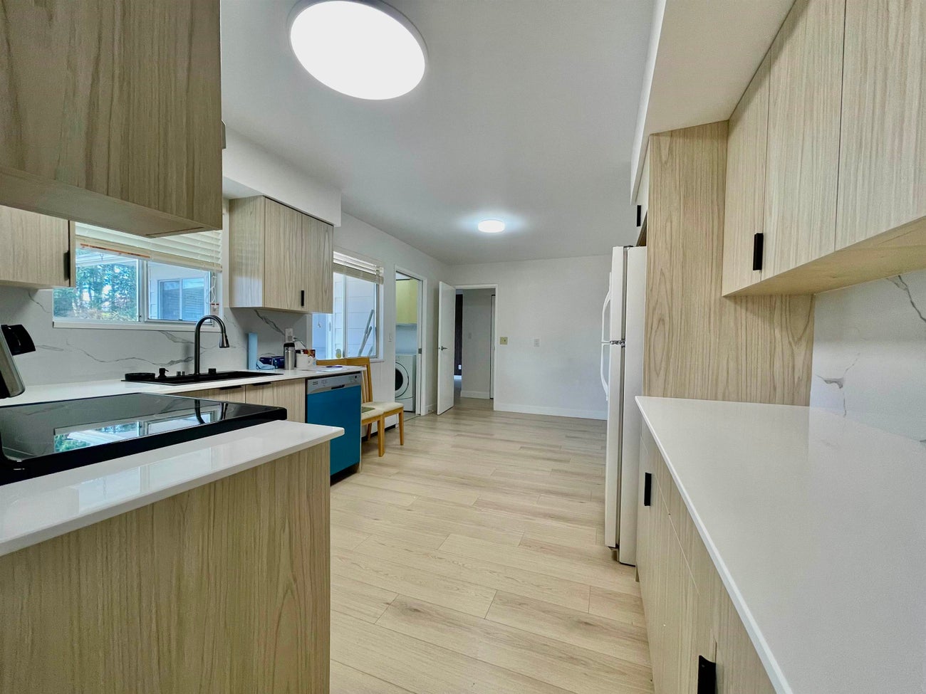 657 Poirier Street - Central Coquitlam Single Family Residence for Sale, 3 Bedrooms (R3087039)# - 6