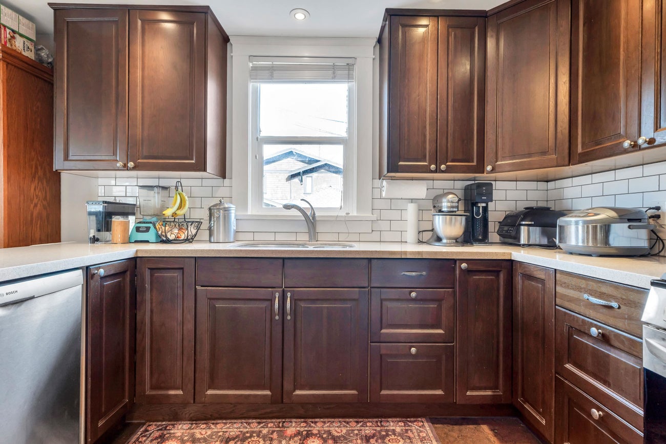 125 N Gilmore Avenue - Vancouver Heights Single Family Residence for Sale, 4 Bedrooms (R3087700)# - 15