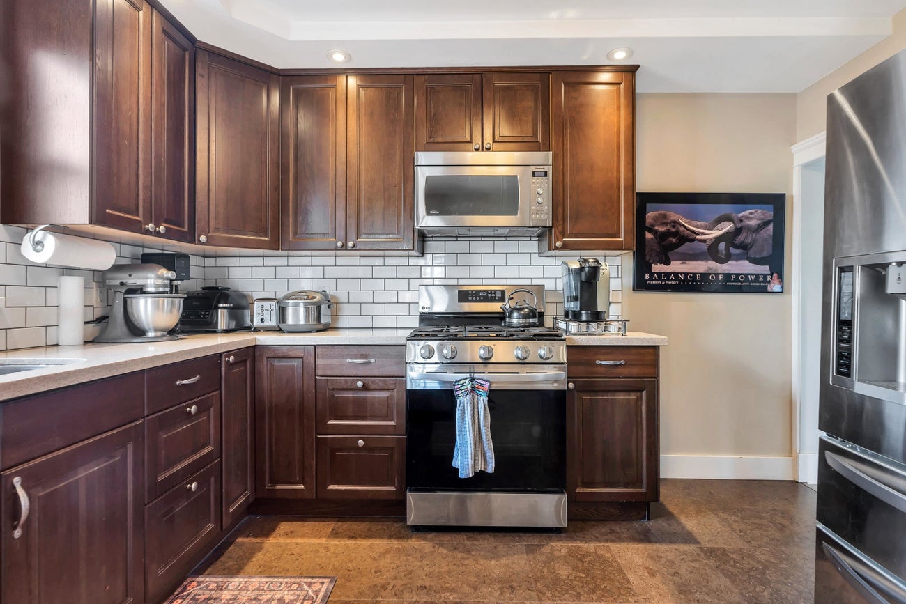 125 N Gilmore Avenue - Vancouver Heights Single Family Residence for Sale, 4 Bedrooms (R3087700)# - 17