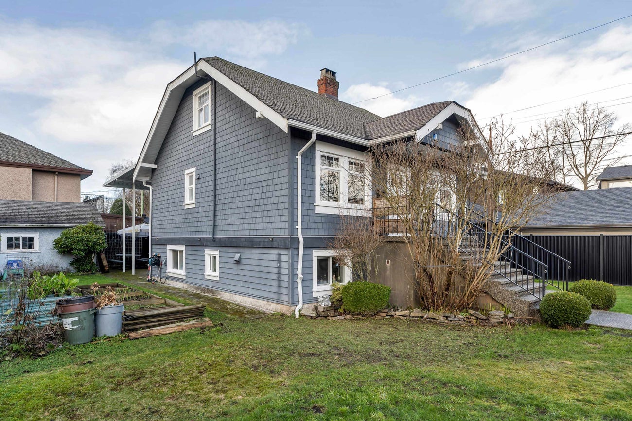 125 N Gilmore Avenue - Vancouver Heights Single Family Residence for Sale, 4 Bedrooms (R3087700)# - 2