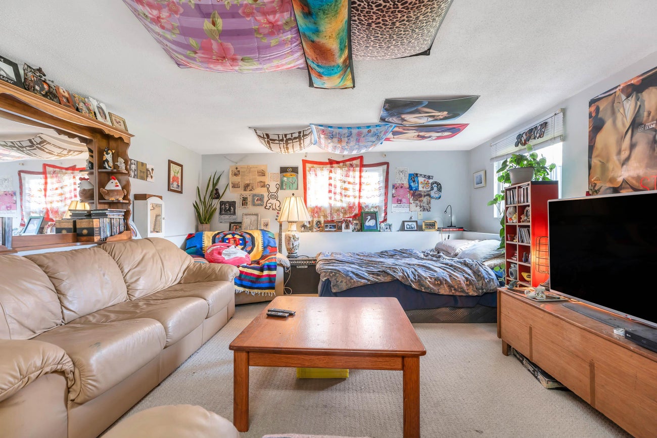 125 N Gilmore Avenue - Vancouver Heights Single Family Residence for Sale, 4 Bedrooms (R3087700)# - 32