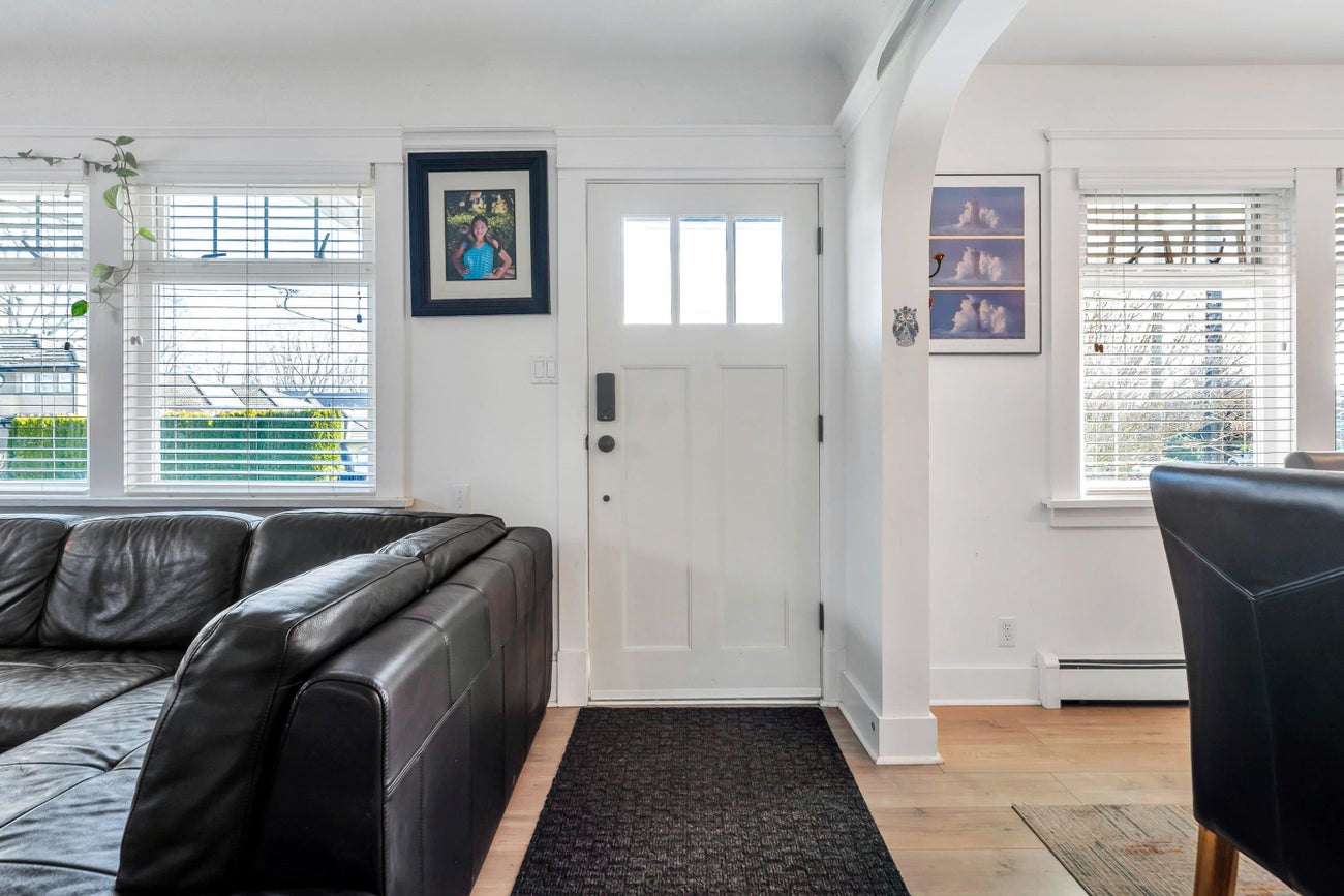 125 N Gilmore Avenue - Vancouver Heights Single Family Residence for Sale, 4 Bedrooms (R3087700)# - 6