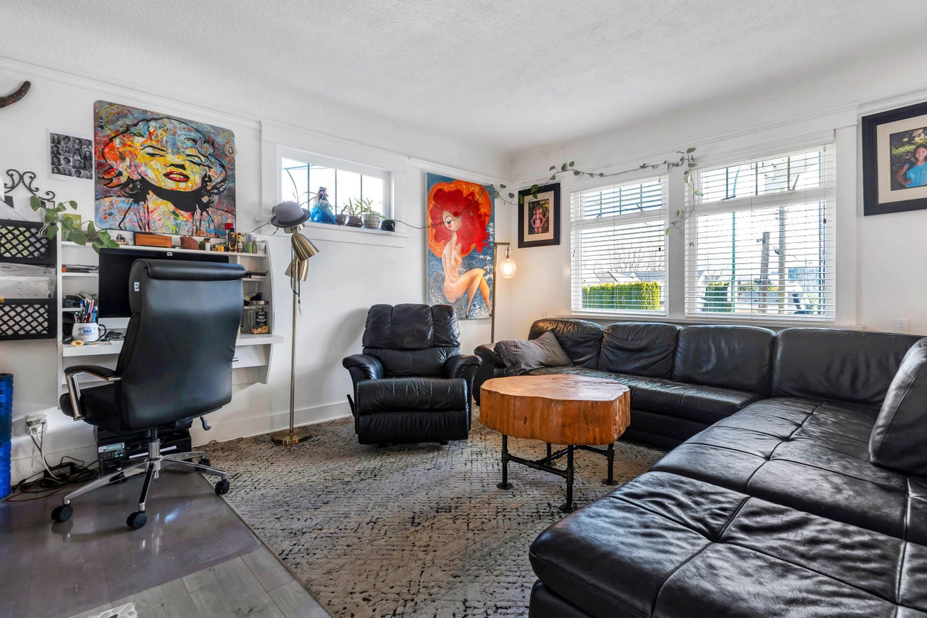 125 N Gilmore Avenue - Vancouver Heights Single Family Residence for Sale, 4 Bedrooms (R3087700)# - 8