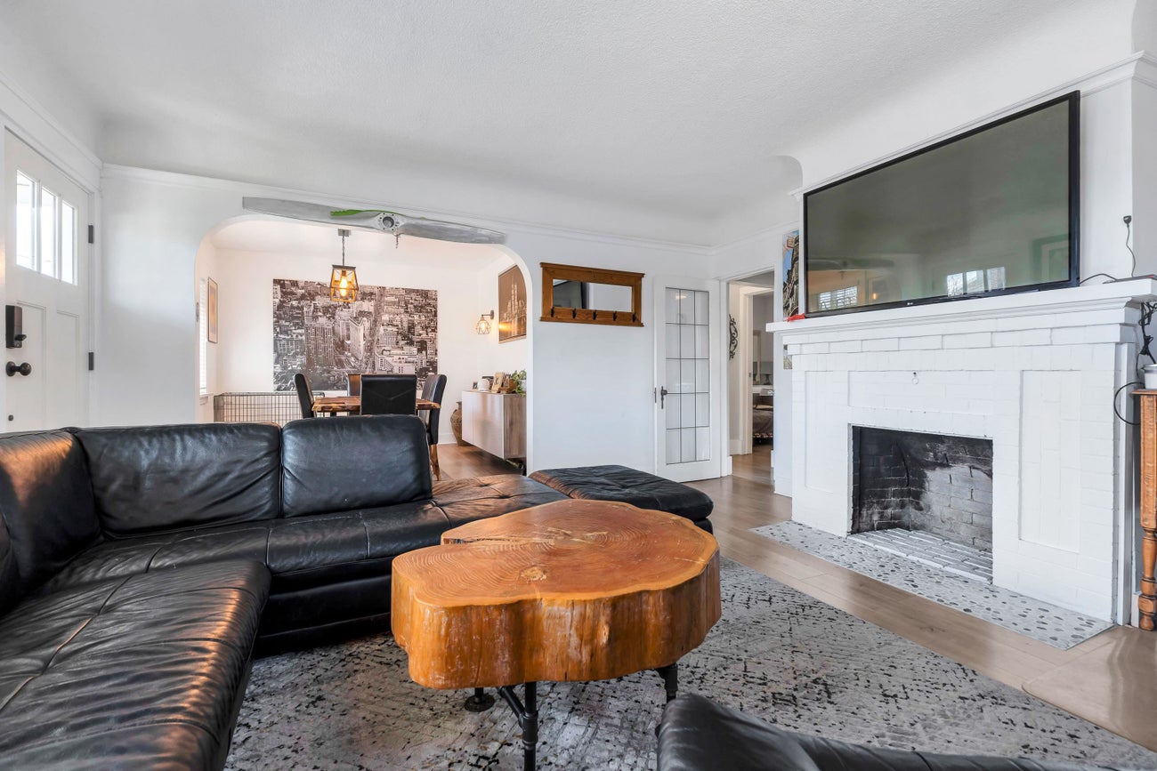 125 N Gilmore Avenue - Vancouver Heights Single Family Residence for Sale, 4 Bedrooms (R3087700)# - 9