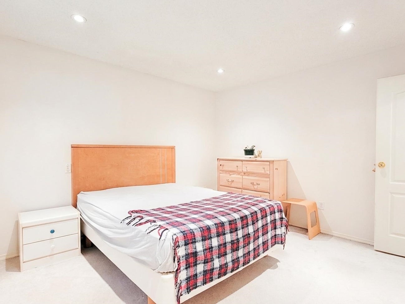 2519 Penshurst Court - Coquitlam East Single Family Residence for Sale, 4 Bedrooms (R3087828)# - 20