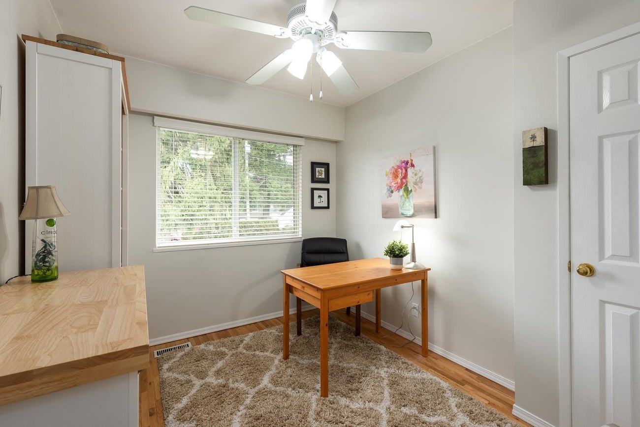 2070 Lyons Court - Central Coquitlam Single Family Residence for Sale, 3 Bedrooms (R3087897)# - 13