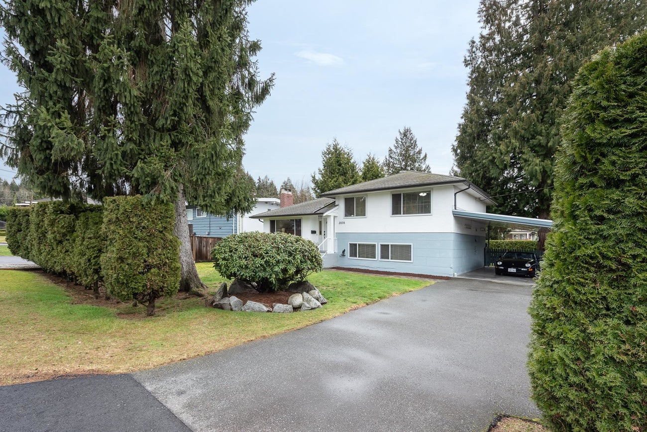 2070 Lyons Court - Central Coquitlam Single Family Residence for Sale, 3 Bedrooms (R3087897)# - 2