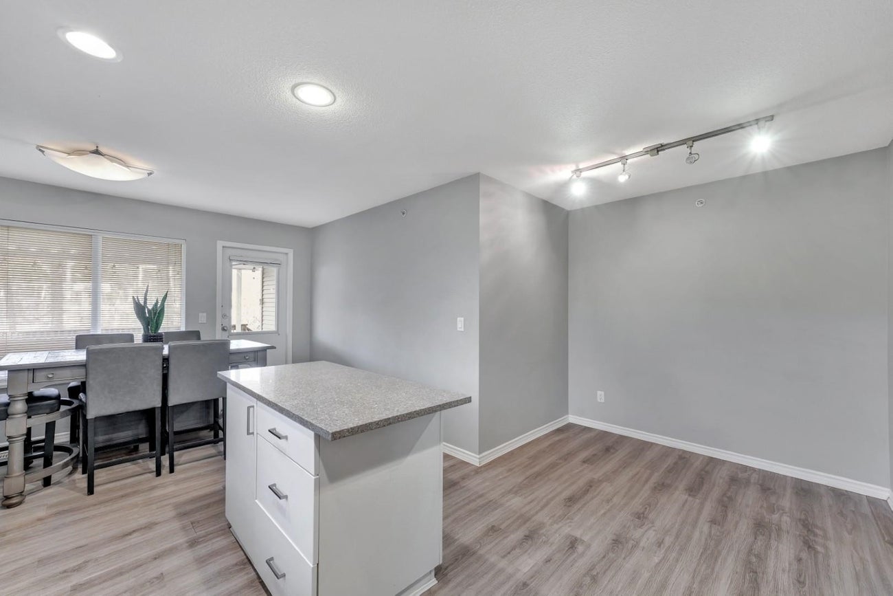 420 - 3000 Riverbend Drive - Coquitlam East Single Family Residence for Sale, 5 Bedrooms (R3087974)# - 12