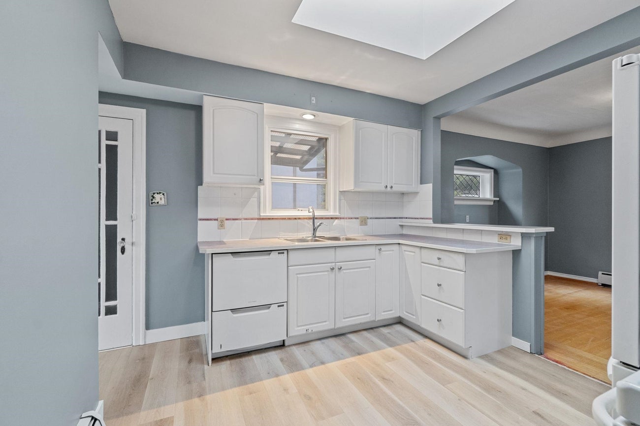3775 Trinity Street - Vancouver Heights Single Family Residence for Sale, 4 Bedrooms (R3088072)# - 10