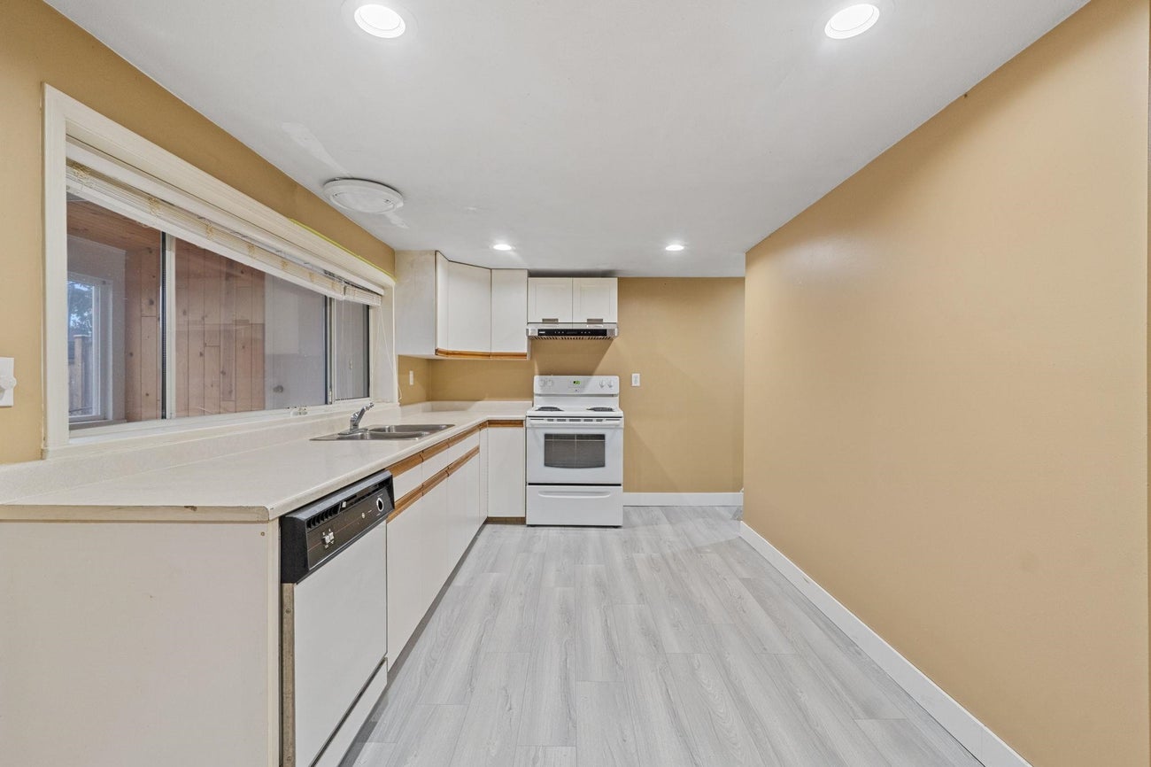 3775 Trinity Street - Vancouver Heights Single Family Residence for Sale, 4 Bedrooms (R3088072)# - 12