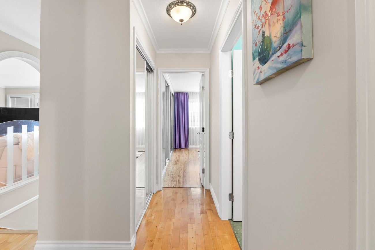 317 Gloucester Court - Coquitlam East Single Family Residence for Sale, 4 Bedrooms (R3088150)# - 12