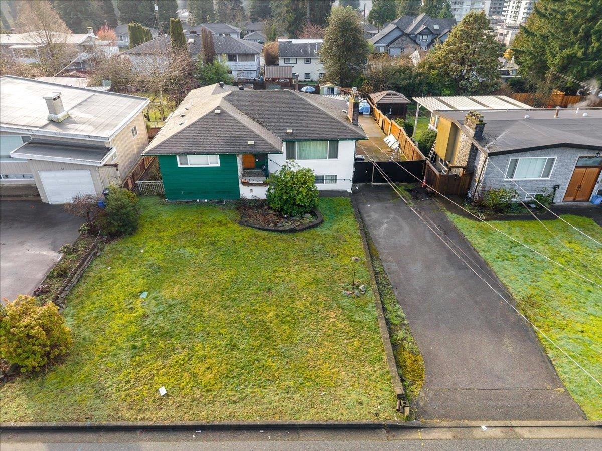 518 Appian Way - Coquitlam West Single Family Residence for Sale, 8 Bedrooms (R3088486)# - 2