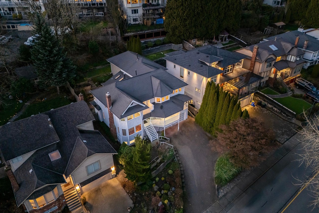 408 Riverview Crescent - Coquitlam East Single Family Residence for Sale, 5 Bedrooms (R3088602)# - 31