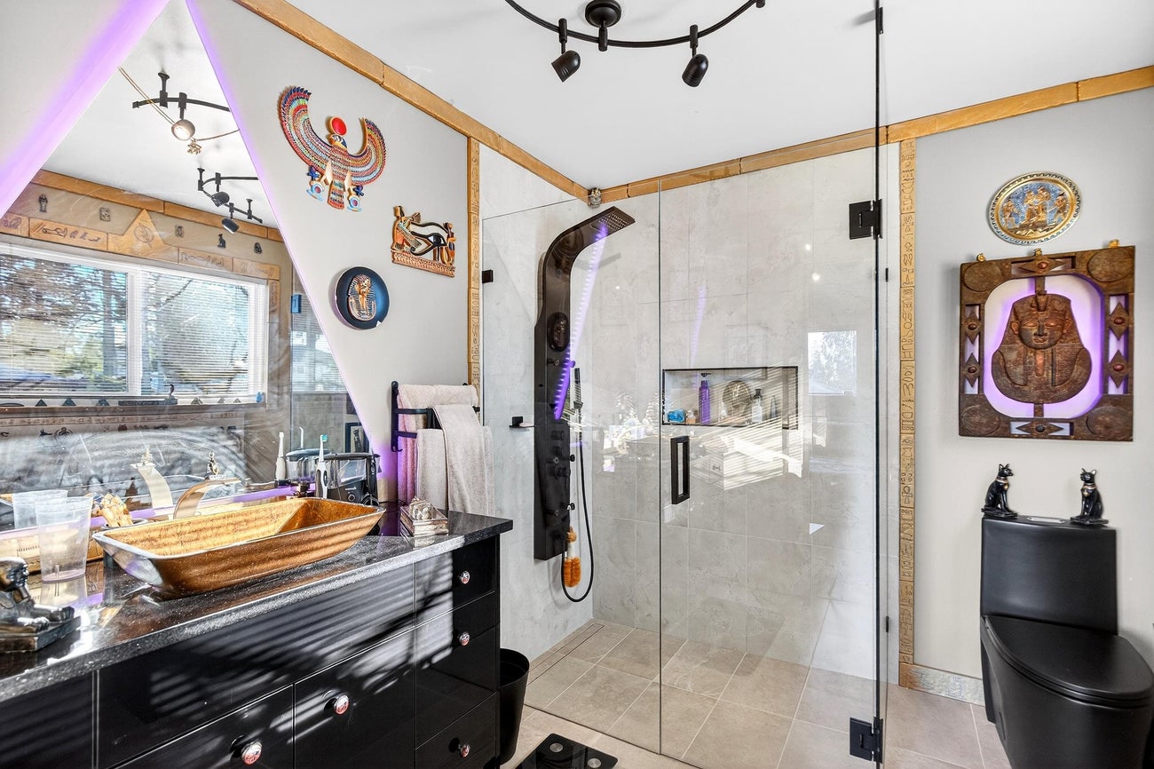 928 Stanton Avenue - Coquitlam West Single Family Residence for Sale, 4 Bedrooms (R3088647)# - 14