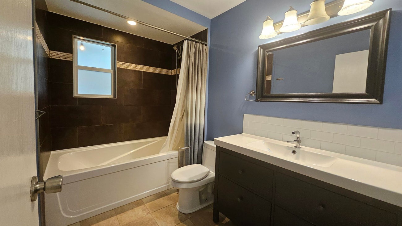 845 Smith Avenue - Coquitlam West Single Family Residence for Sale, 4 Bedrooms (R3088704)# - 15