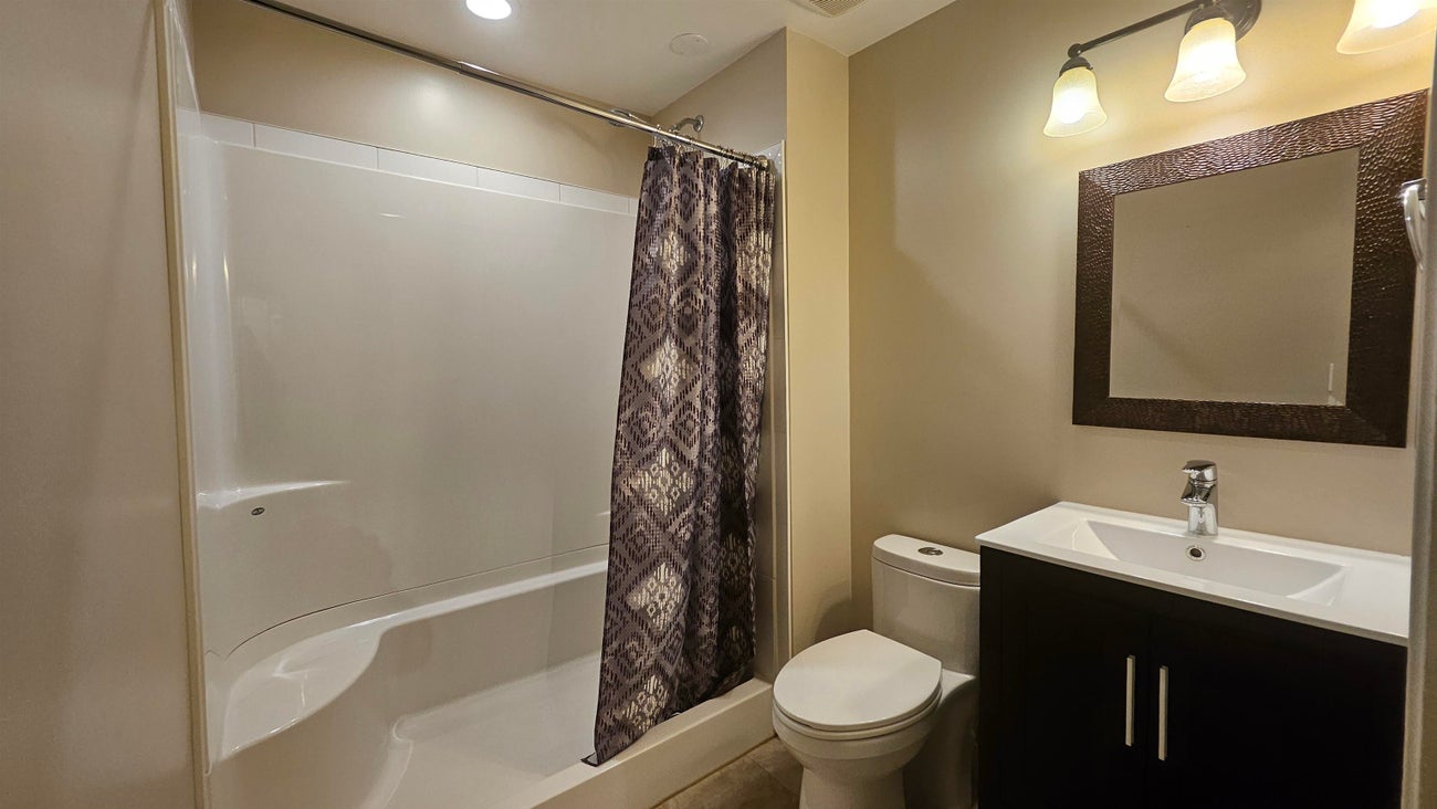 845 Smith Avenue - Coquitlam West Single Family Residence for Sale, 4 Bedrooms (R3088704)# - 27