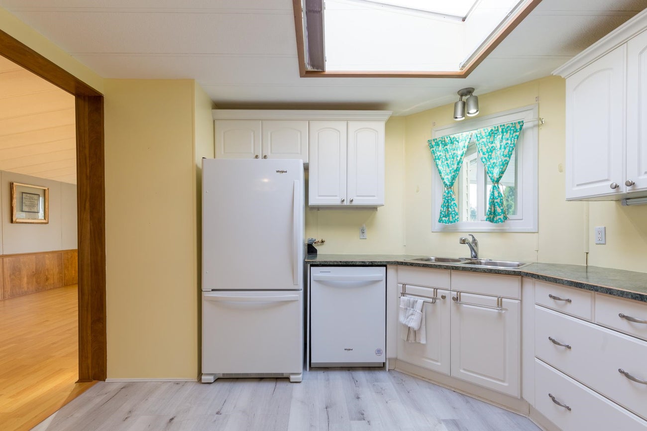 107 - 145 King Edwards Street - Maillardville Manufactured Home for Sale, 2 Bedrooms (R3088735)# - 19 107 - 145 King Edwards Street - Maillardville Manufactured Home for Sale, 2 Bedrooms (R3088735)# - 19