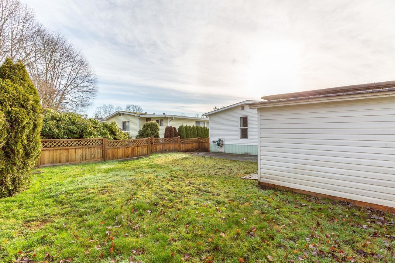 107 - 145 King Edwards Street - Maillardville Manufactured Home for Sale, 2 Bedrooms (R3088735)# - 40 107 - 145 King Edwards Street - Maillardville Manufactured Home for Sale, 2 Bedrooms (R3088735)# - 40