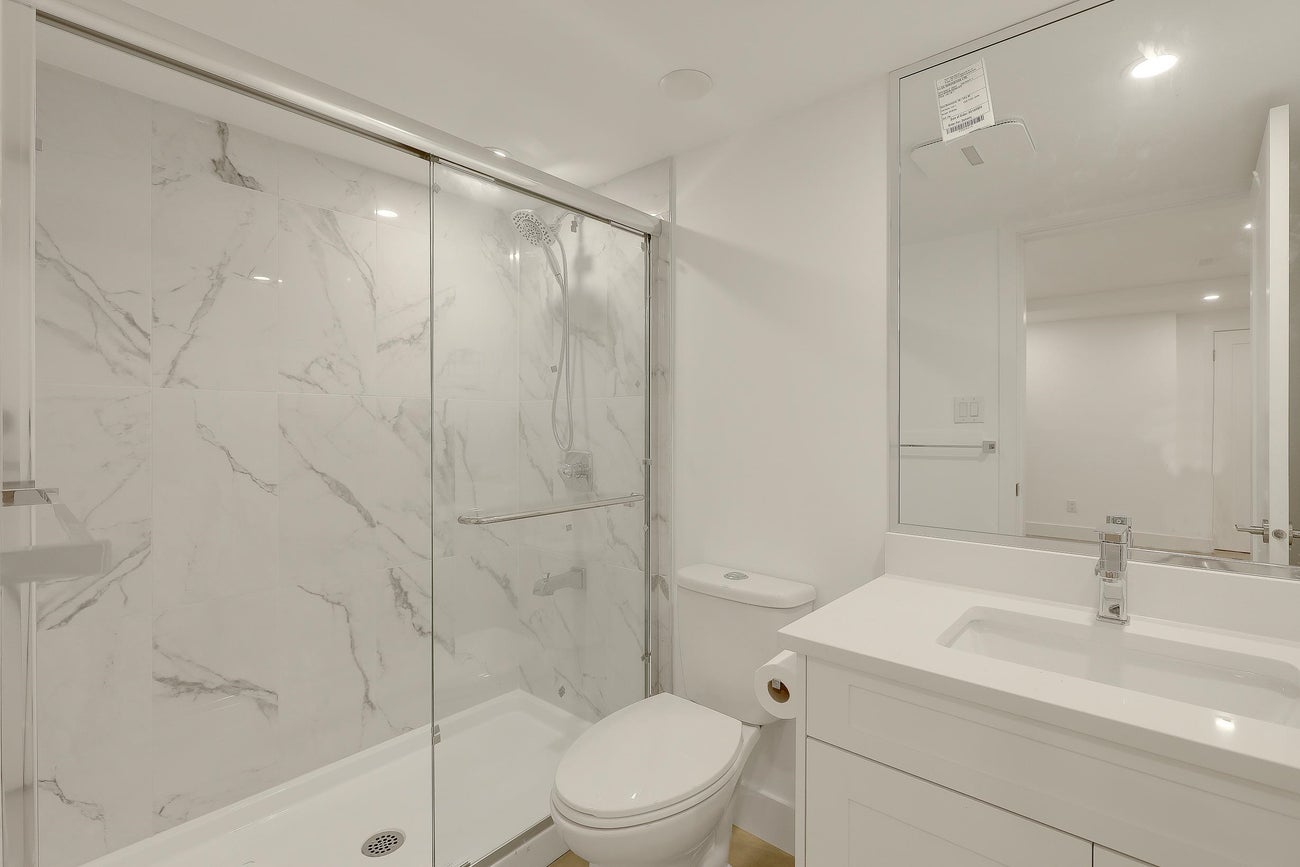 907 Sprice Avenue - Coquitlam West Single Family Residence for Sale, 6 Bedrooms (R3088929)# - 36