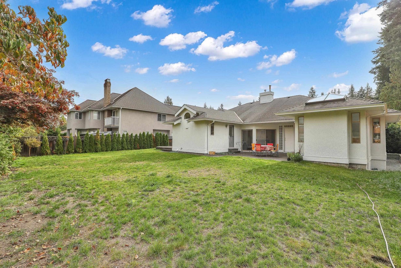 907 Sprice Avenue - Coquitlam West Single Family Residence for Sale, 6 Bedrooms (R3088929)# - 39