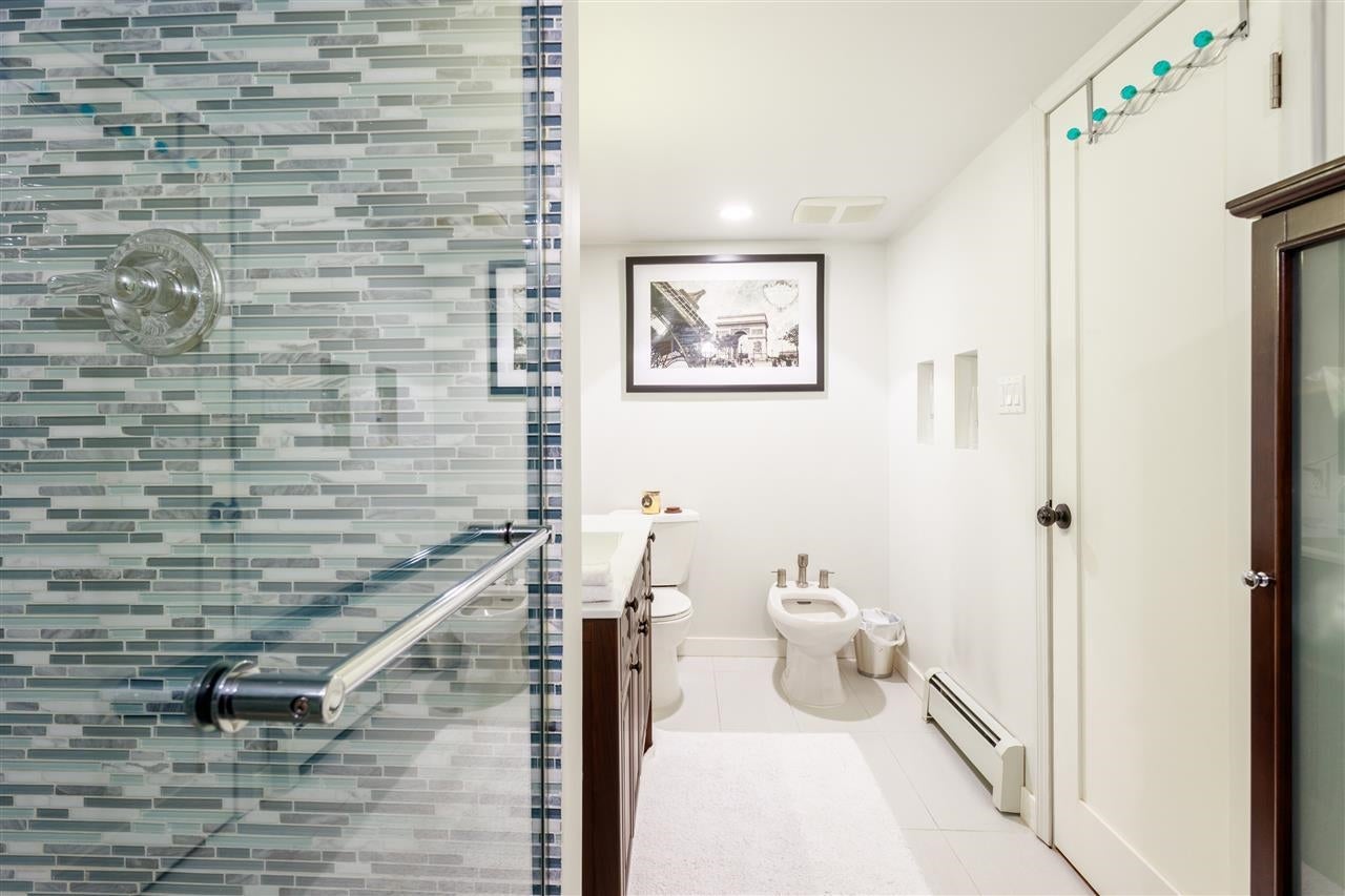 6895 Curtis Street - Sperling-Duthie Single Family Residence for Sale, 5 Bedrooms (R3089076)# - 19