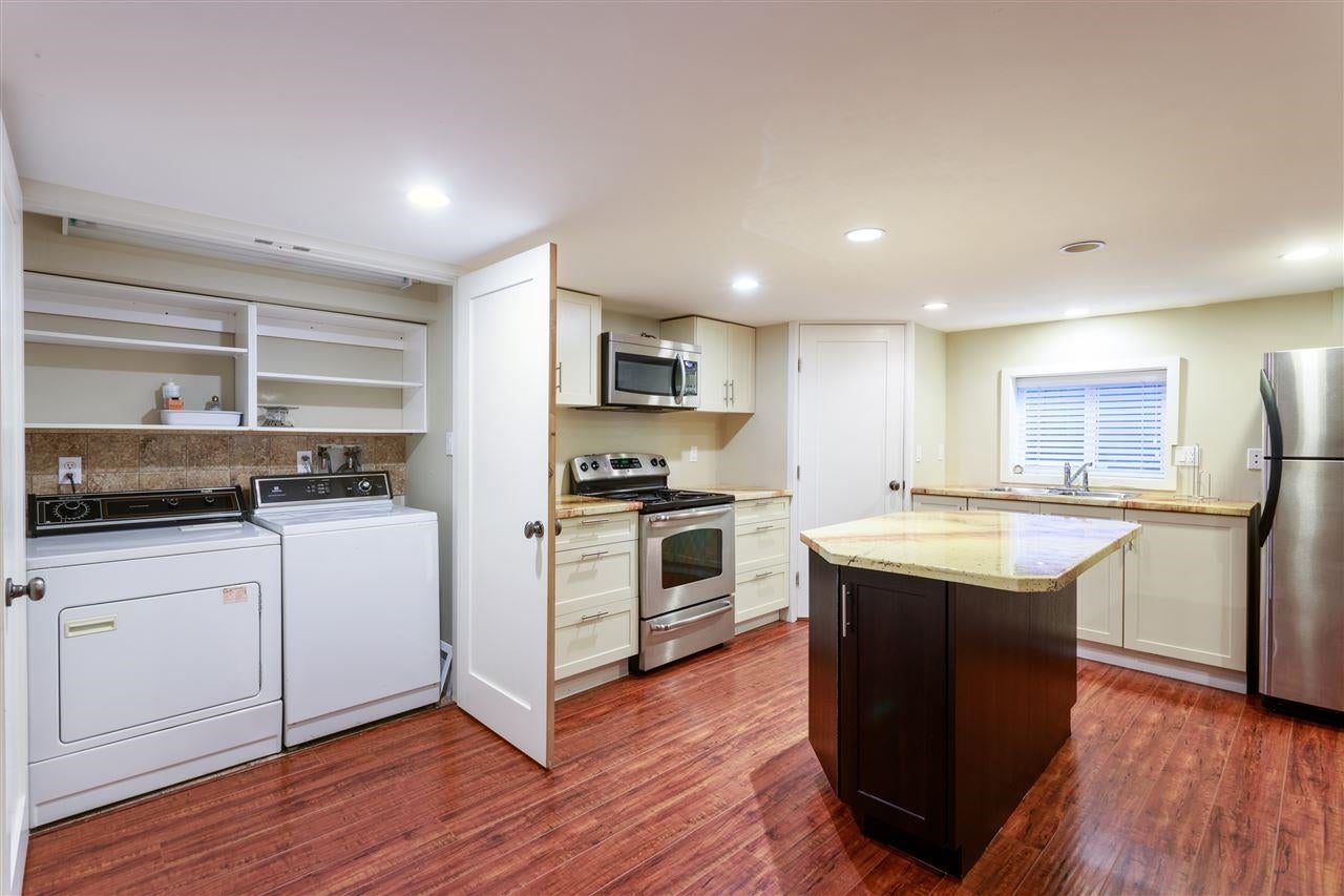 6895 Curtis Street - Sperling-Duthie Single Family Residence for Sale, 5 Bedrooms (R3089076)# - 20