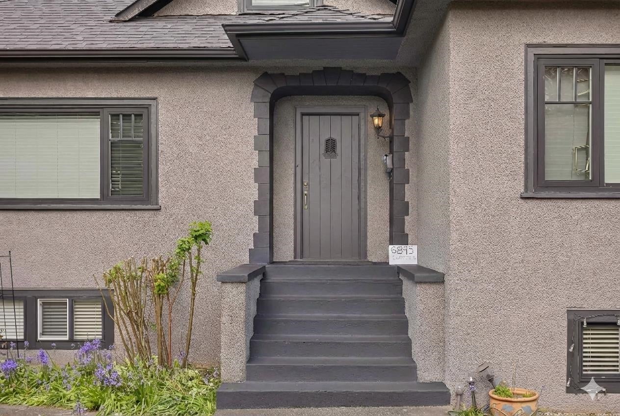 6895 Curtis Street - Sperling-Duthie Single Family Residence for Sale, 5 Bedrooms (R3089076)# - 2