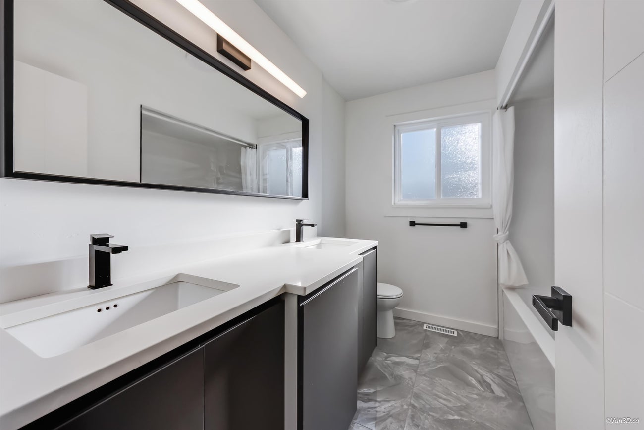 4346 Dundas Street - Vancouver Heights Single Family Residence for Sale, 6 Bedrooms (R3089169)# - 12