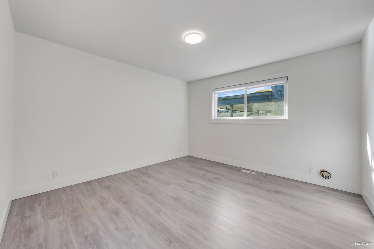 4346 Dundas Street - Vancouver Heights Single Family Residence for Sale, 6 Bedrooms (R3089169)# - 13