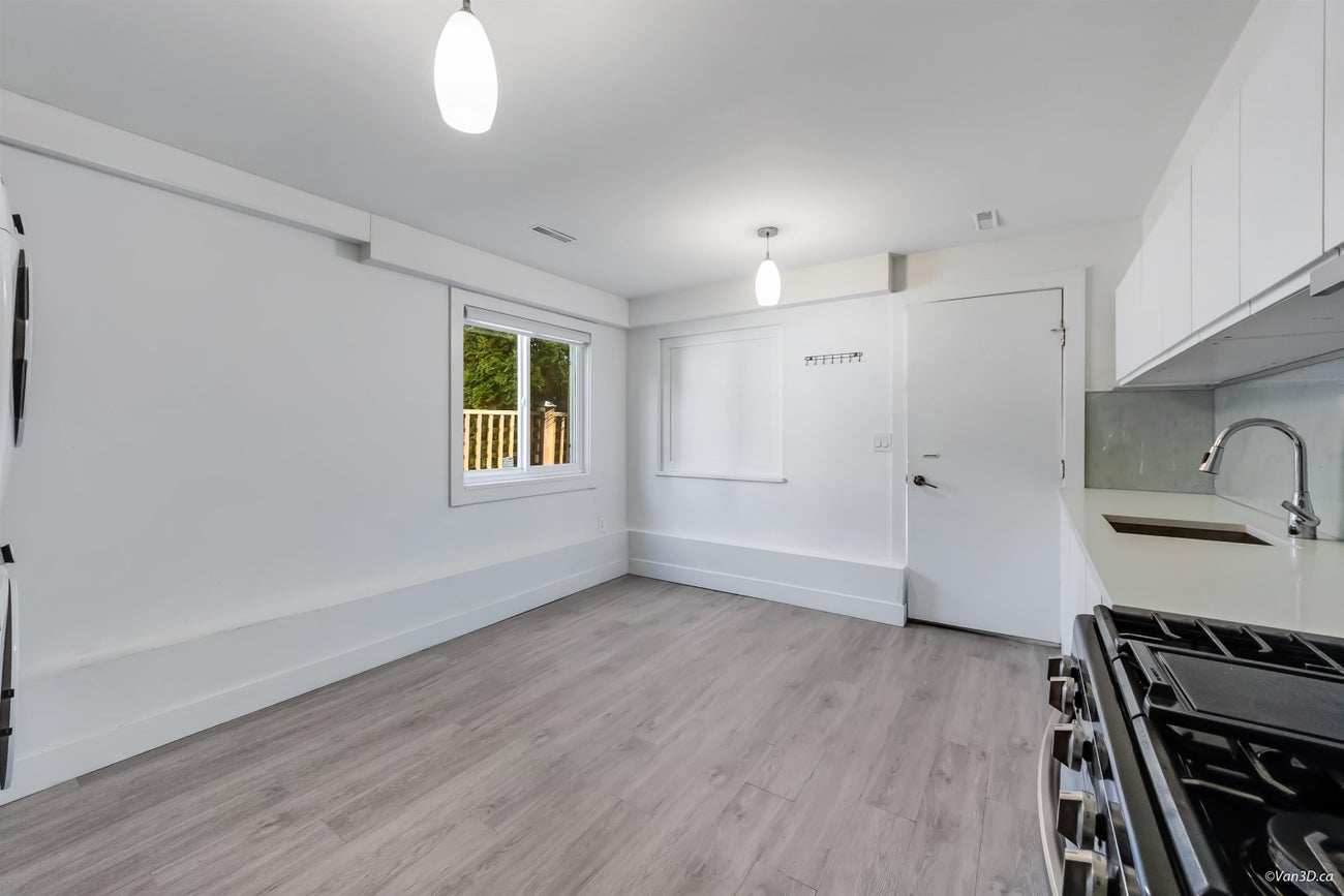 4346 Dundas Street - Vancouver Heights Single Family Residence for Sale, 6 Bedrooms (R3089169)# - 32