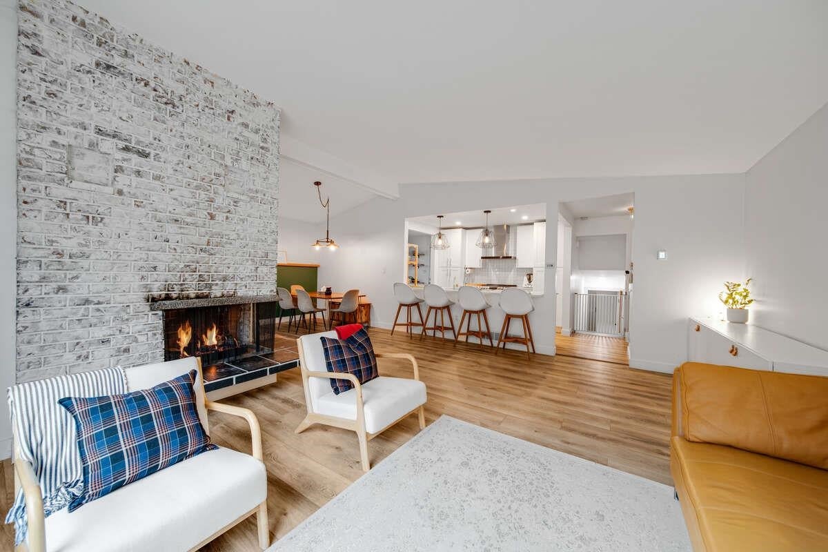 2280 King Albert Avenue - Central Coquitlam Single Family Residence for Sale, 3 Bedrooms (R3089658)# - 5