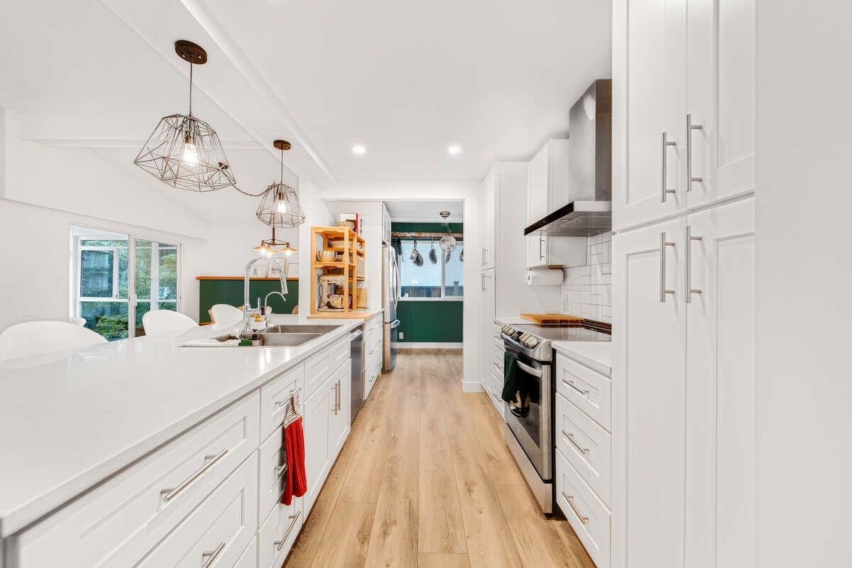 2280 King Albert Avenue - Central Coquitlam Single Family Residence for Sale, 3 Bedrooms (R3089658)# - 6