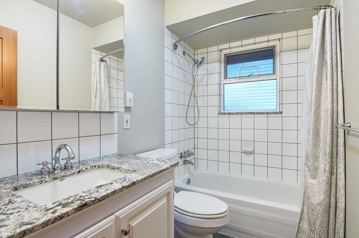 630 Sydney Avenue - Coquitlam West Single Family Residence for Sale, 6 Bedrooms (R3089729)# - 22