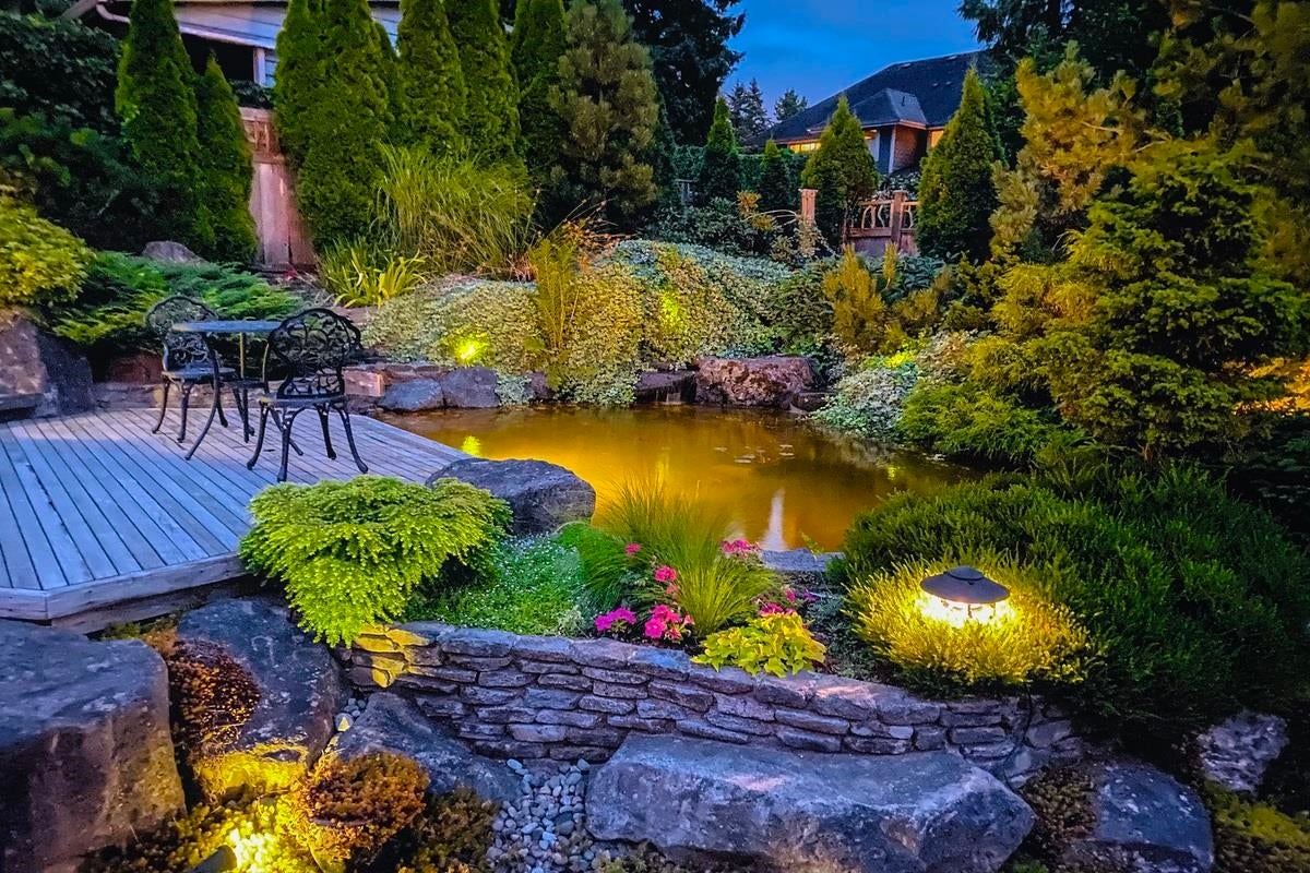 630 Sydney Avenue - Coquitlam West Single Family Residence for Sale, 6 Bedrooms (R3089729)# - 3