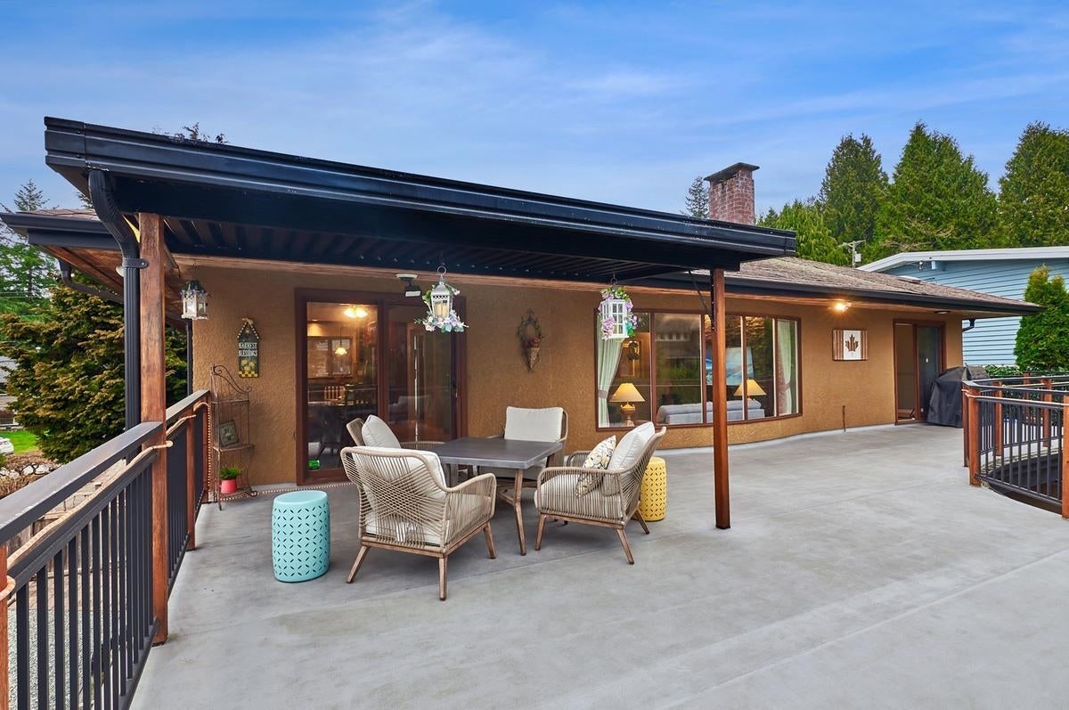 630 Sydney Avenue - Coquitlam West Single Family Residence for Sale, 6 Bedrooms (R3089729)# - 6