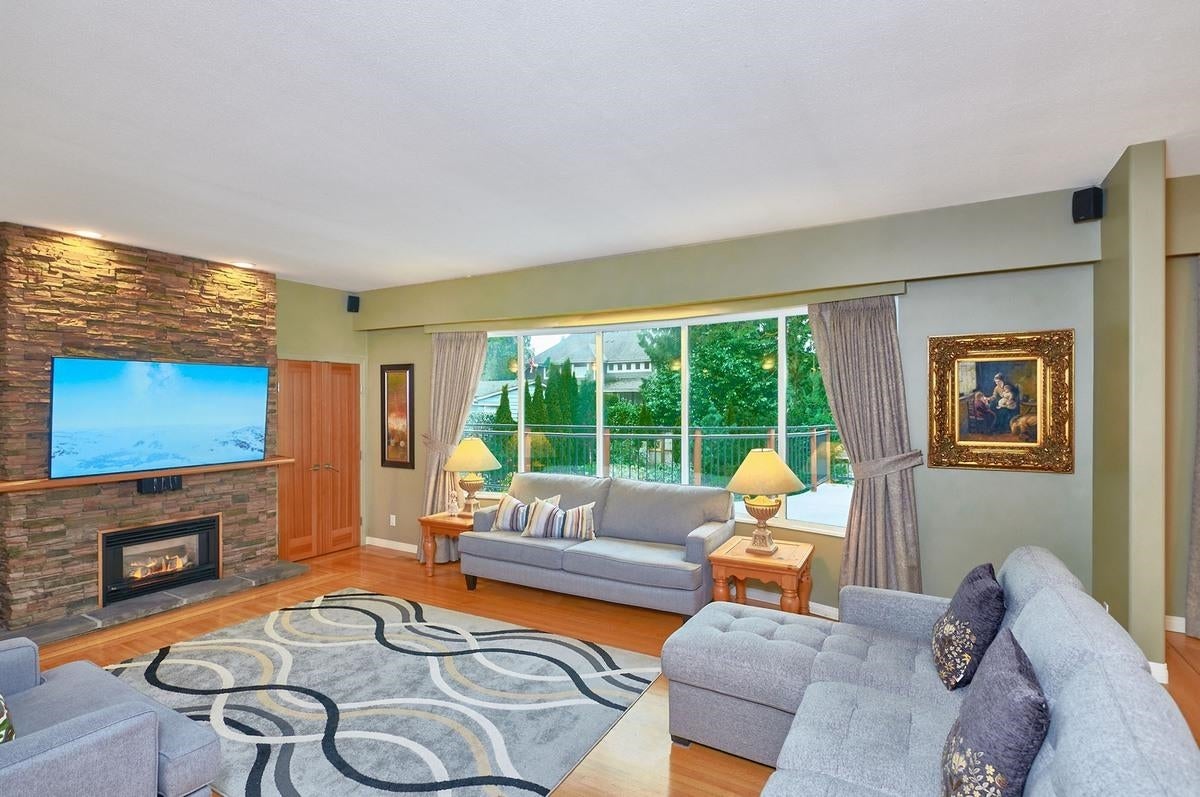 630 Sydney Avenue - Coquitlam West Single Family Residence for Sale, 6 Bedrooms (R3089729)# - 9