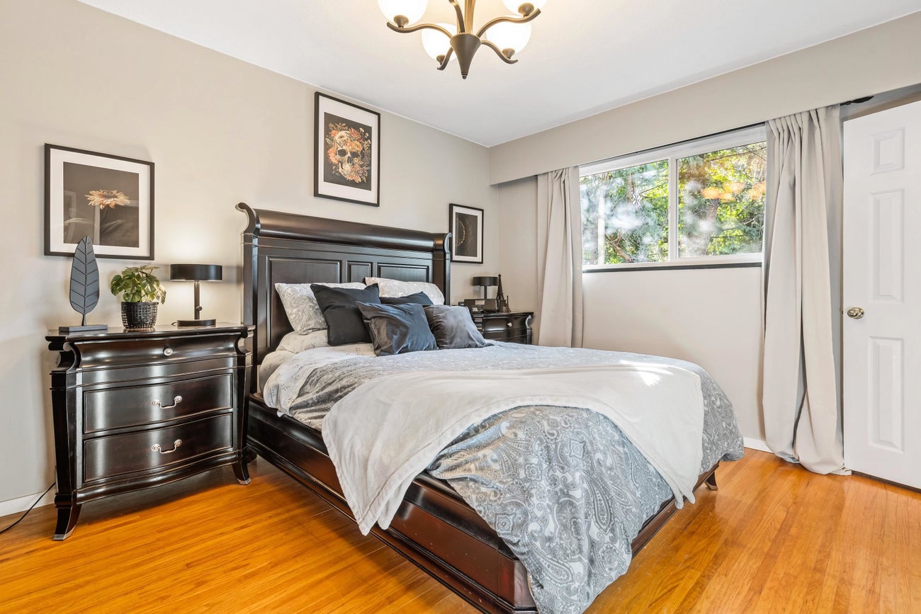 2560 Haversley Avenue - Coquitlam East Single Family Residence for Sale, 4 Bedrooms (R3089767)# - 18