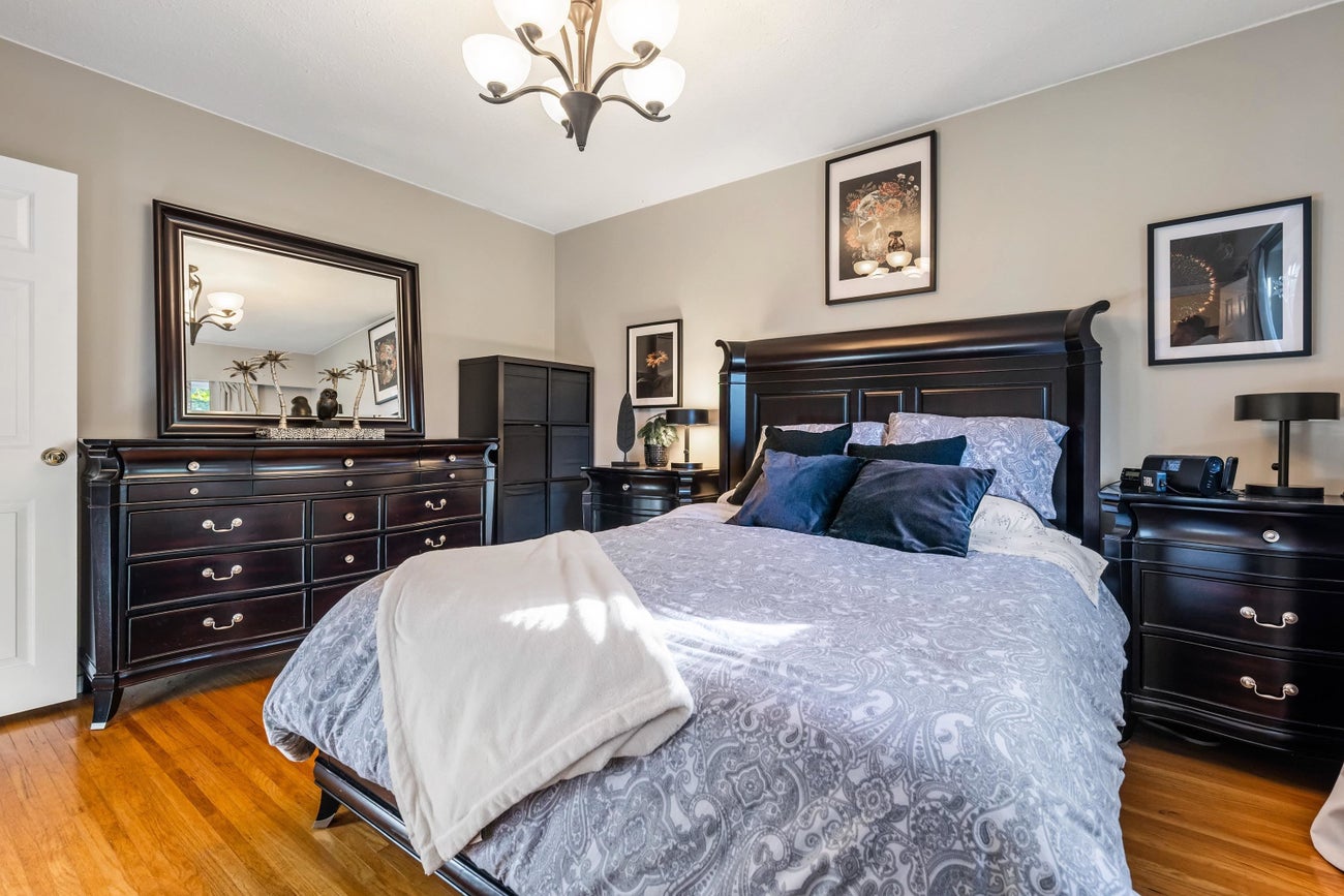 2560 Haversley Avenue - Coquitlam East Single Family Residence for Sale, 4 Bedrooms (R3089767)# - 19